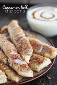 cinnamon-roll-dippers-no-yeast-3title